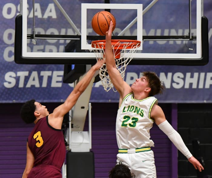 West Linn Central Catholic 6A Oregon boys basketball quarterfinal Taylor Balkom 06